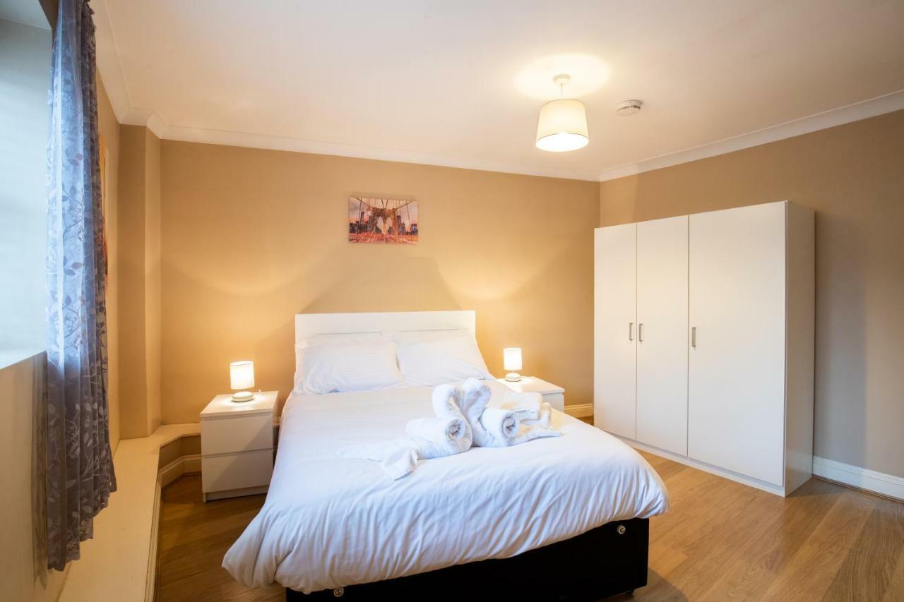 Spacious 2Br Flat In Stansted Lägenhet Stansted Mountfitchet Exteriör bild