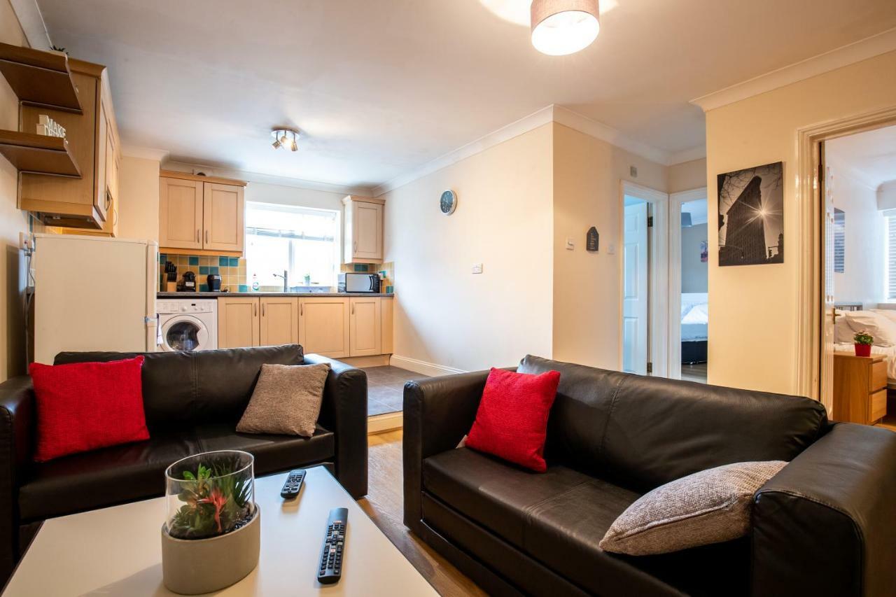 Spacious 2Br Flat In Stansted Lägenhet Stansted Mountfitchet Exteriör bild